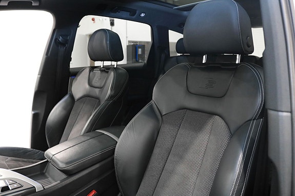 Audi Q7 13 of 30