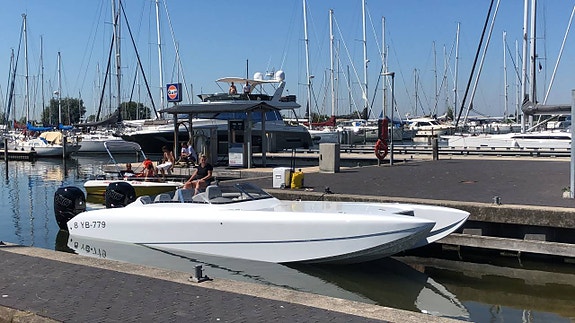 30' Doug Wright katamaran