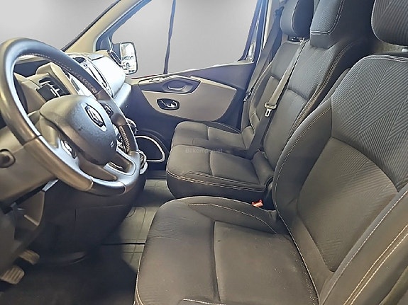 Renault Trafic 8 of 13