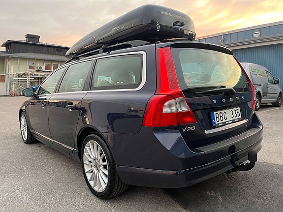 Volvo V70 8 of 27
