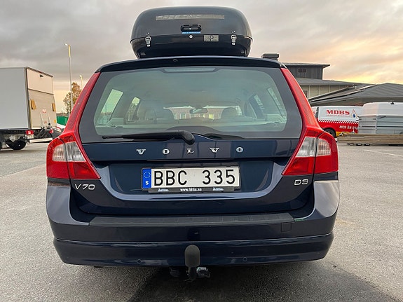 Volvo V70 7 of 27