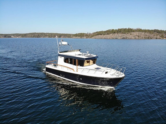 Targa 32 CFC - 2xVP D6-380 hk. Joystick. -25