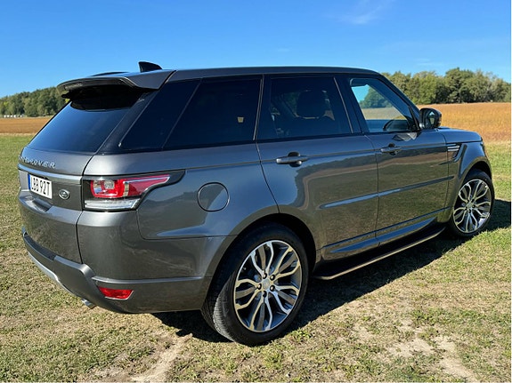 Land Rover Range Rover Sport 12 of 15