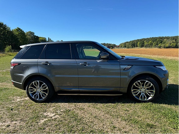 Land Rover Range Rover Sport 11 of 15