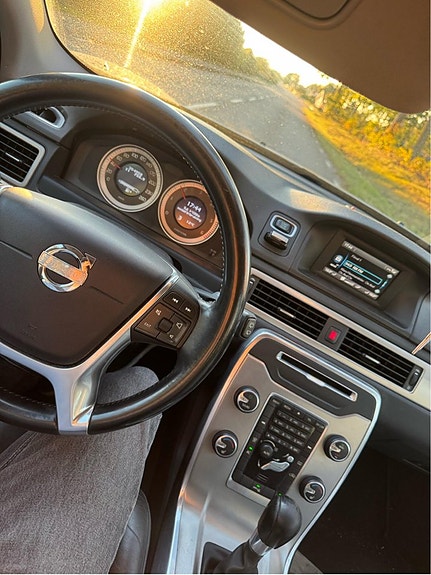 Volvo V70 5 of 5