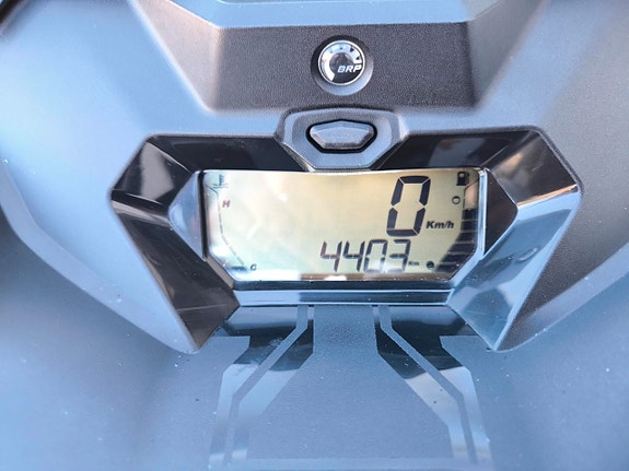 Ski-Doo Tundra 600 EFI 4 of 5