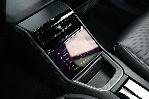 Porsche Panamera 4S 24 of 30