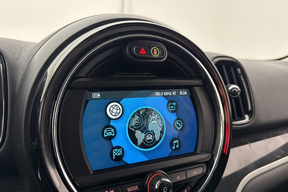 MINI Countryman SE 18 of 27