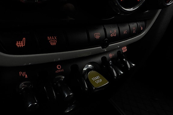 MINI Countryman SE 20 of 27