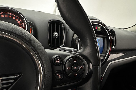 MINI Countryman SE 12 of 27