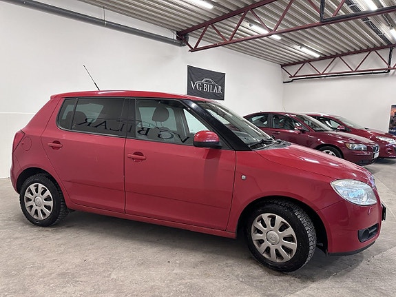 Skoda Fabia 3 of 5
