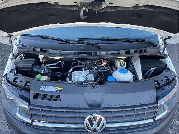 Volkswagen Transporter 9 of 9