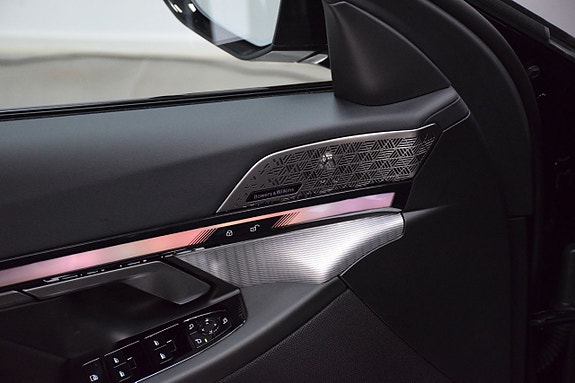 BMW 550e 18 of 27