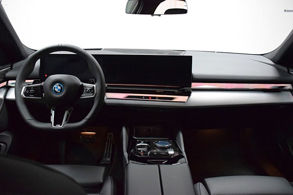 BMW 550e 2 of 27