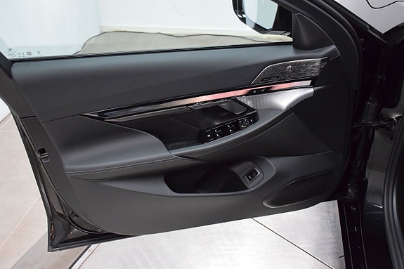 BMW 550e 17 of 27