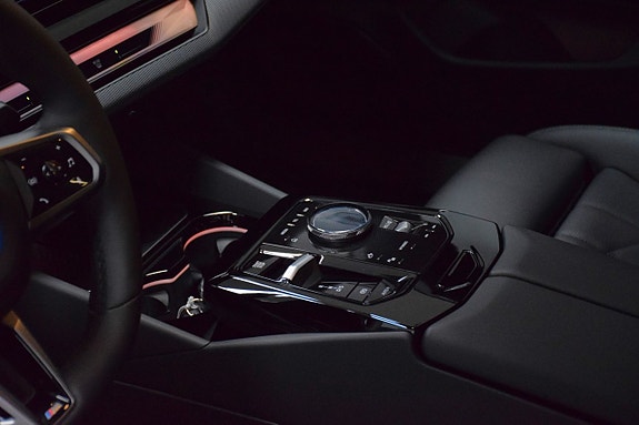BMW 550e 20 of 27