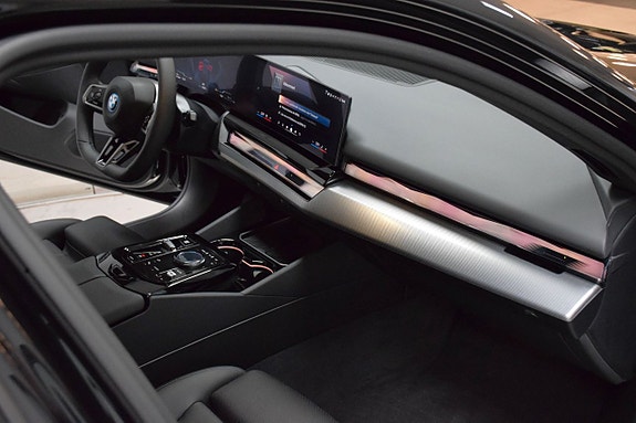 BMW 550e 24 of 27