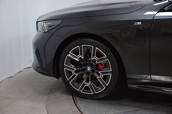 BMW 550e 26 of 26