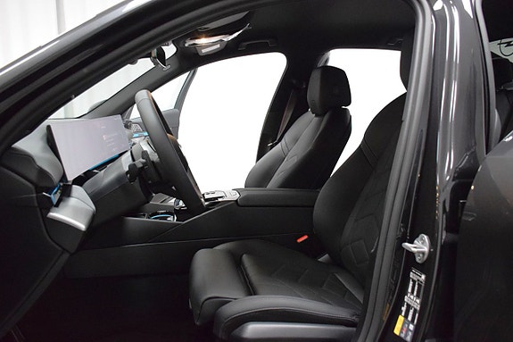 BMW 550e 2 of 26