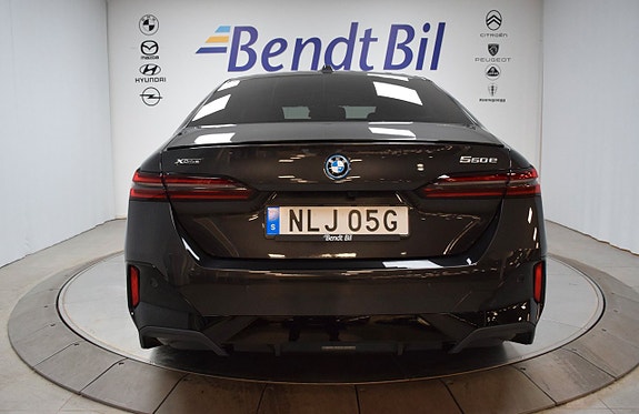 BMW 550e 13 of 26