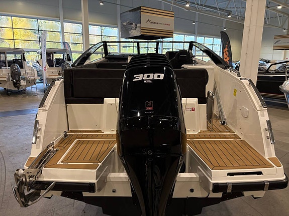 Mycket fin Askeladden C80 Cruiser 2022 Suzuki 300hk 4-takt 8 of 12