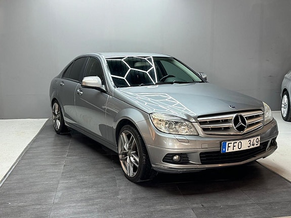 Mercedes-Benz C180 2 of 5