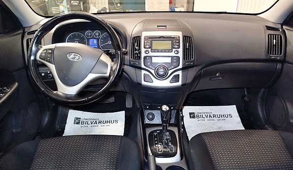 Hyundai i30 14 of 27