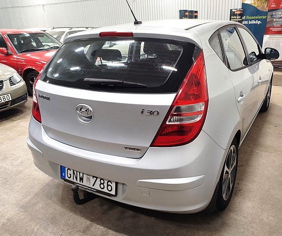 Hyundai i30 6 of 27