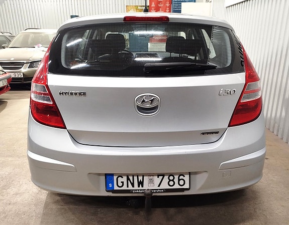 Hyundai i30 4 of 27