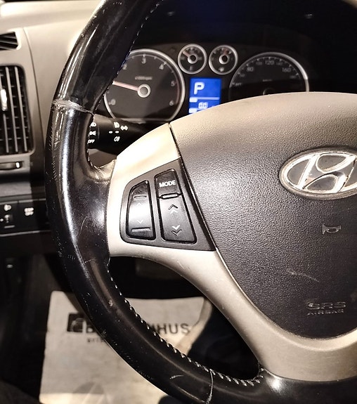 Hyundai i30 16 of 27