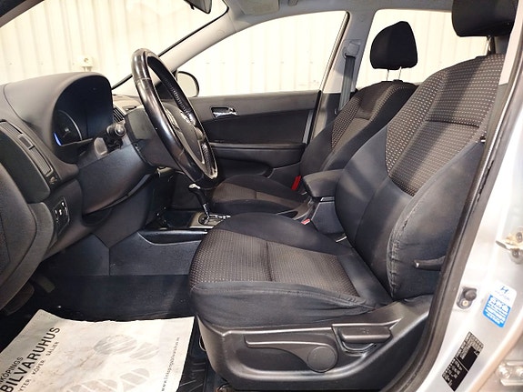 Hyundai i30 13 of 27
