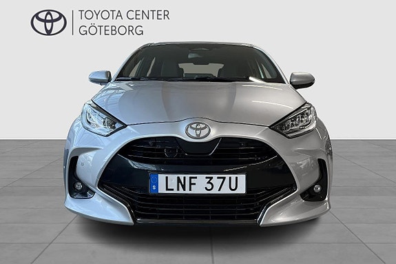 Toyota Yaris 7 of 13