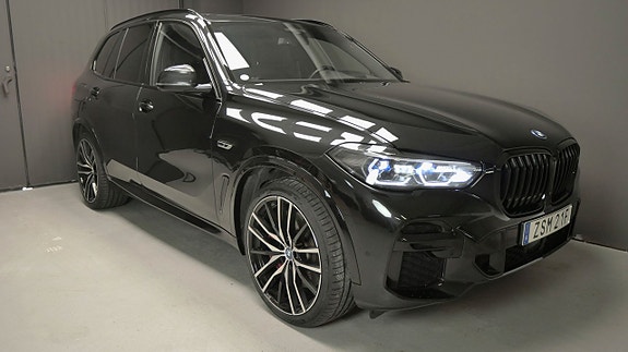 BMW X5 3 of 5