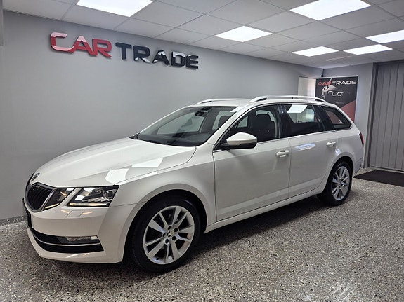 Skoda Octavia 2 of 5