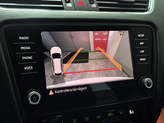 Skoda Octavia 17 of 25