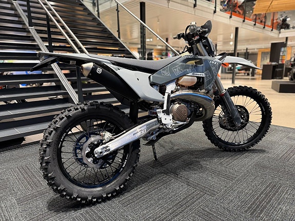 Husqvarna TE 300 PRO 3 of 7