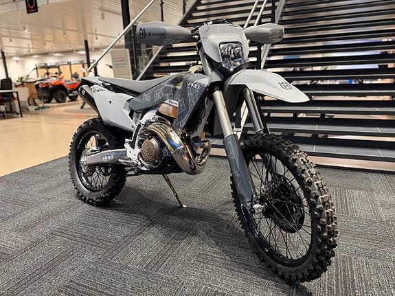 Husqvarna TE 300 PRO 2 of 7