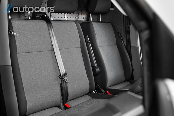 Volkswagen Transporter 26 of 30
