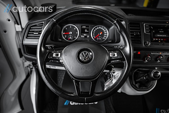 Volkswagen Transporter 19 of 30