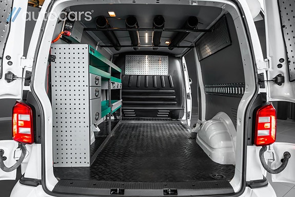 Volkswagen Transporter 13 of 30