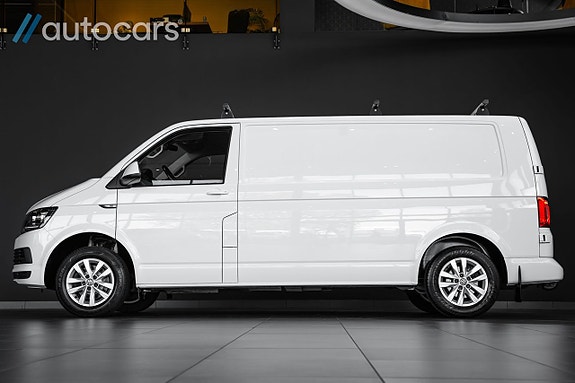 Volkswagen Transporter 6 of 30