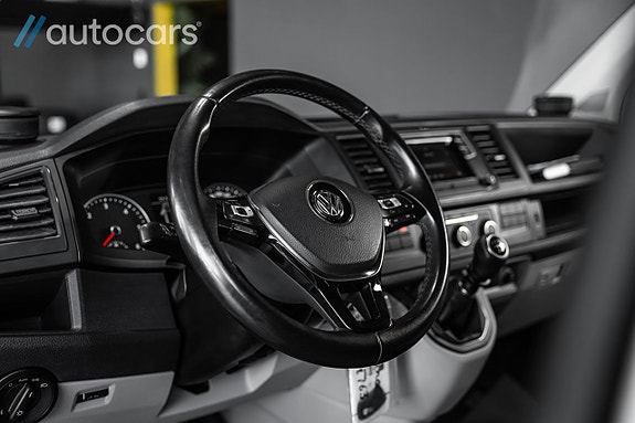 Volkswagen Transporter 18 of 30