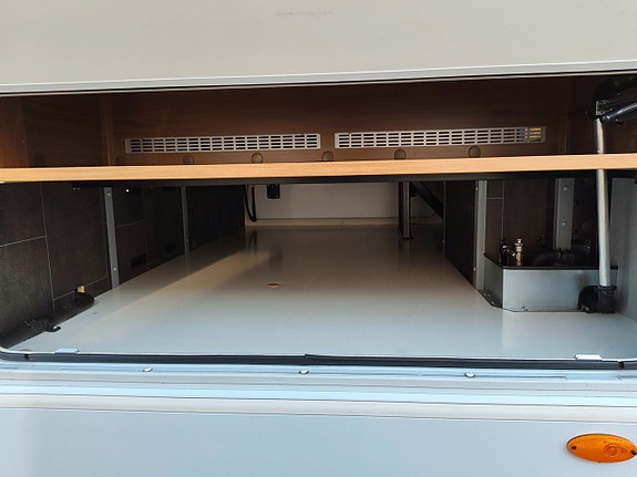Dethleffs XXL A9800 3.0 Automat Solceller Luftfjädring Hydraliska Stödben 15 of 27