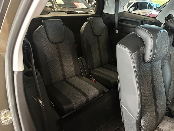 Peugeot 5008 18 of 20