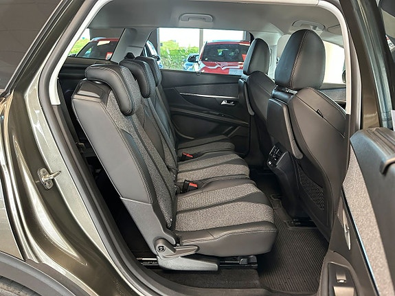 Peugeot 5008 16 of 20