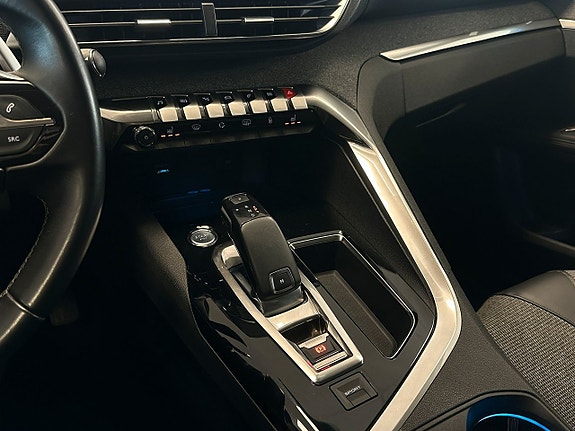 Peugeot 5008 9 of 20