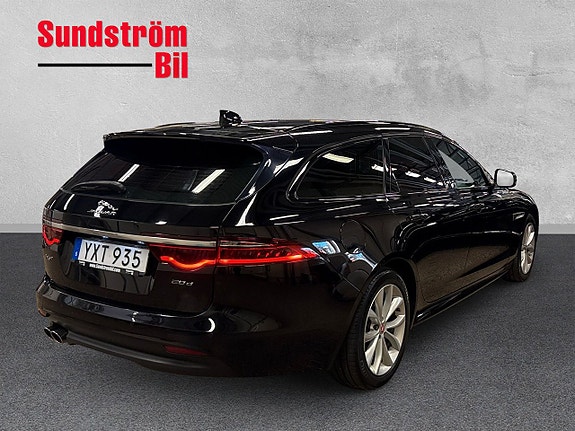Jaguar XF 7 of 25