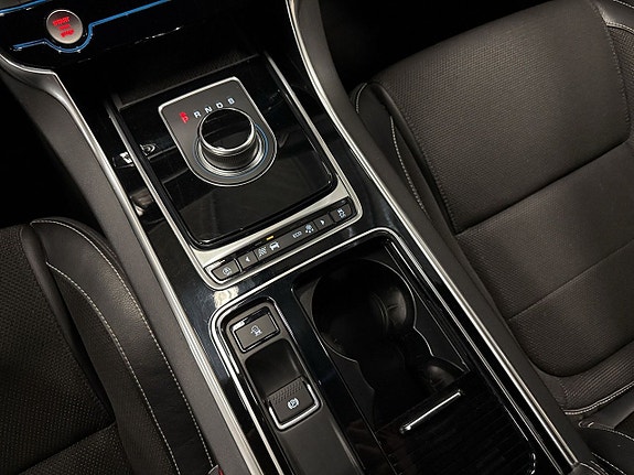 Jaguar XF 21 of 25
