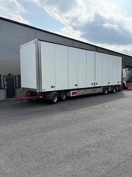 Skåpvagn NTM 4-axlig