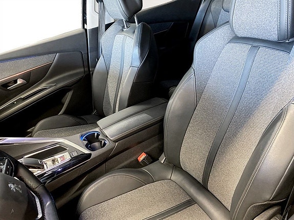 Peugeot 3008 5 of 5